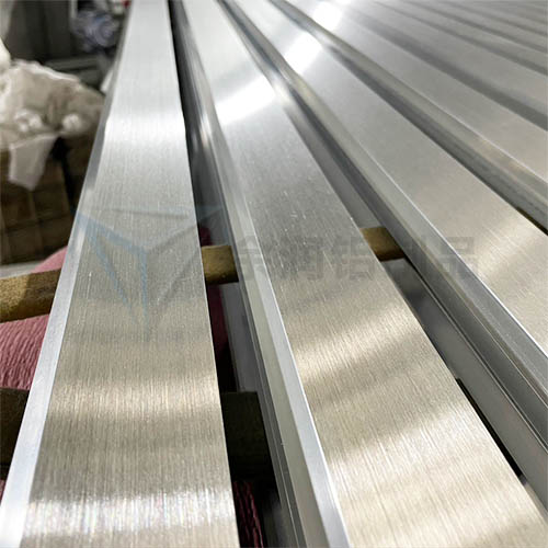 鋁制品拉絲行業(yè)技術(shù)交流會(huì)圓滿落幕，共繪發(fā)展新藍(lán)圖